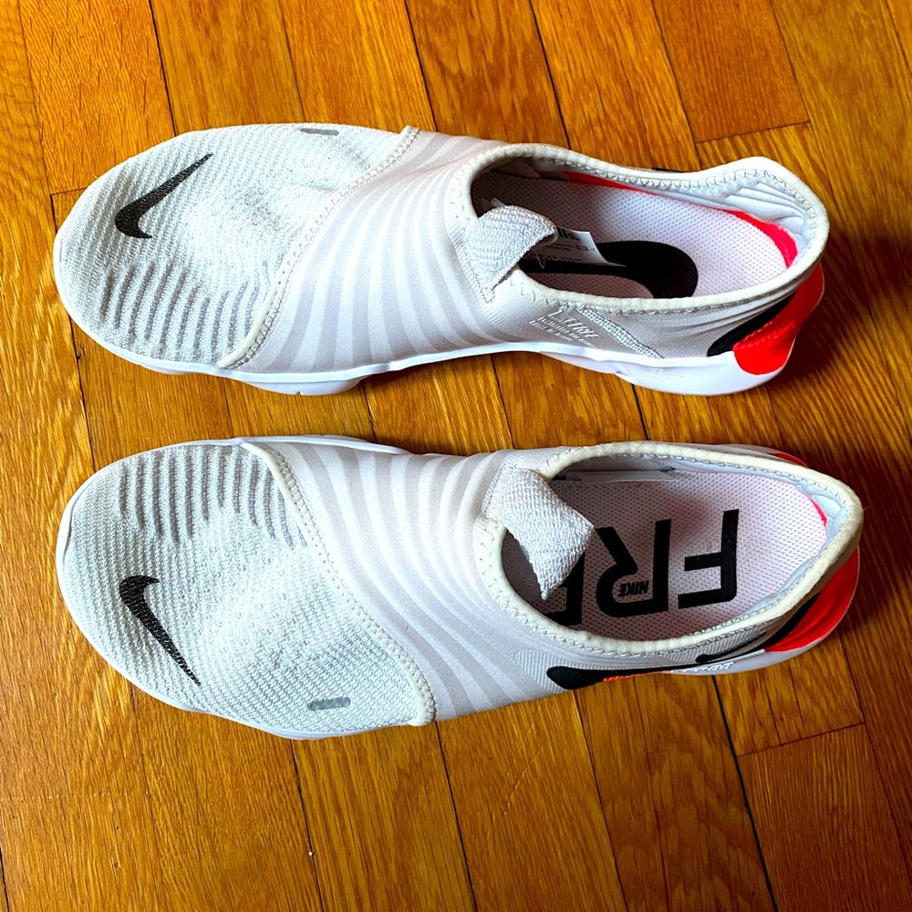 NEW!! Nike Free RN Flyknit 3.0